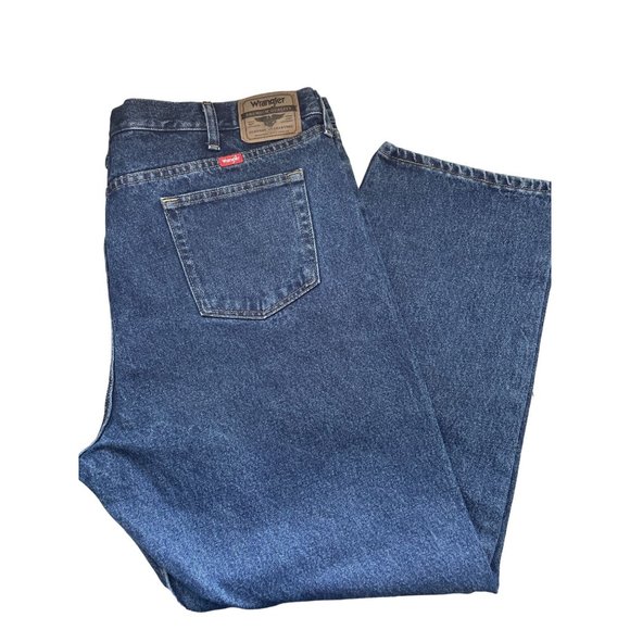 Wrangler Jeans Mens Size 46x30 Relaxed Fit Medium Blue Wash Straight Leg - Picture 1 of 11